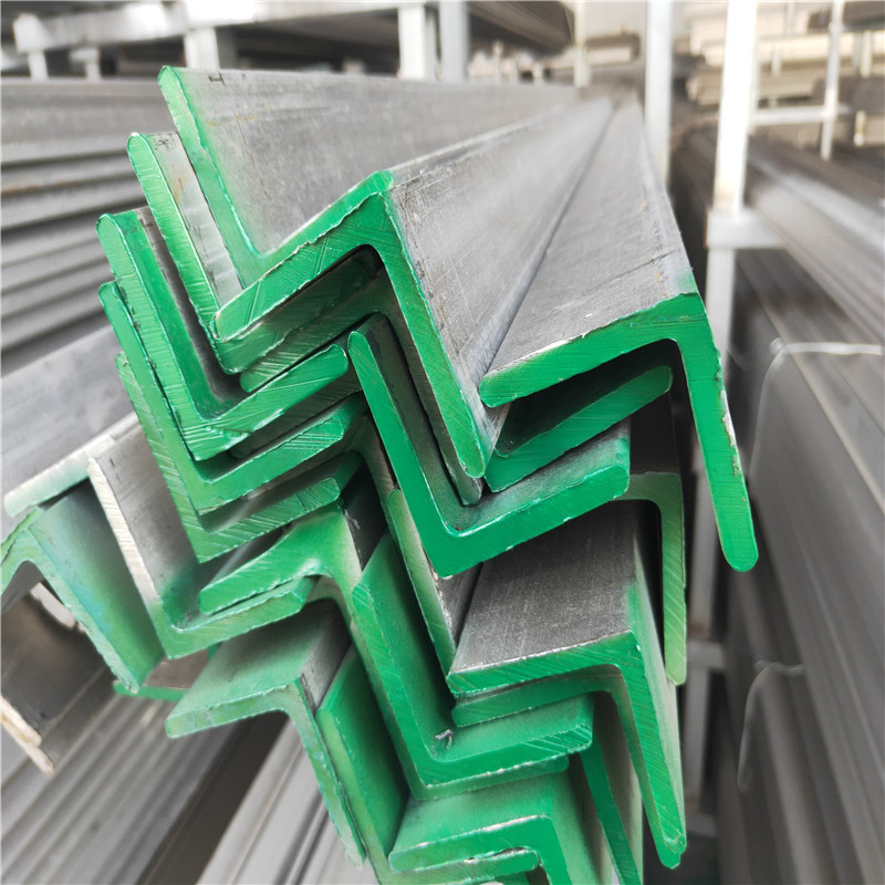 Ss angle steel from China manufacturer Jiangsu Xinrunhan Steel Co., Ltd.